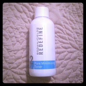 Rodan and Fields Redefine pore minimizing toner